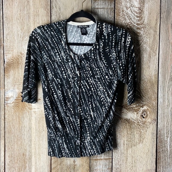 Audrey & Grace Sweaters - Audrey & Grace Ikat Black Short Sleeve Cardigan M